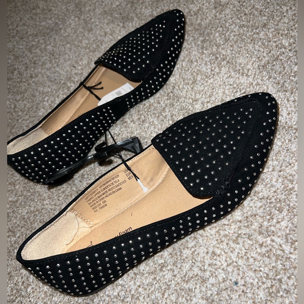 Time & Tru flats